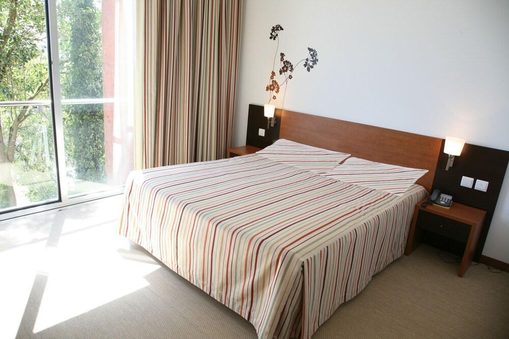 Hotel Flora - Monte Real Extérieur photo